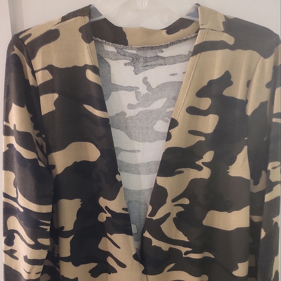 CAMO Print Longline Cardigan Sweater | Size XL - Picture 10 of 12